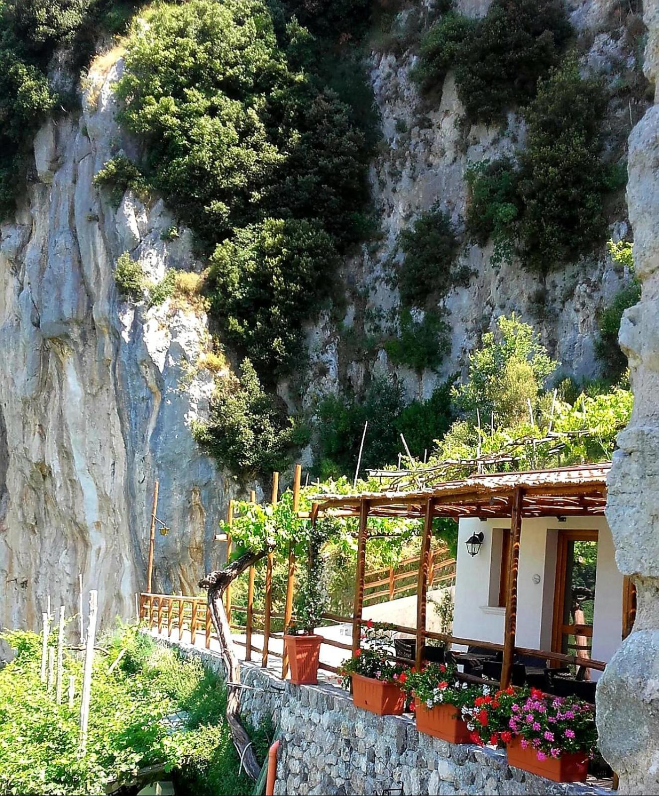 אג'רולה Agriturismo Orrido Di Pino מראה חיצוני תמונה