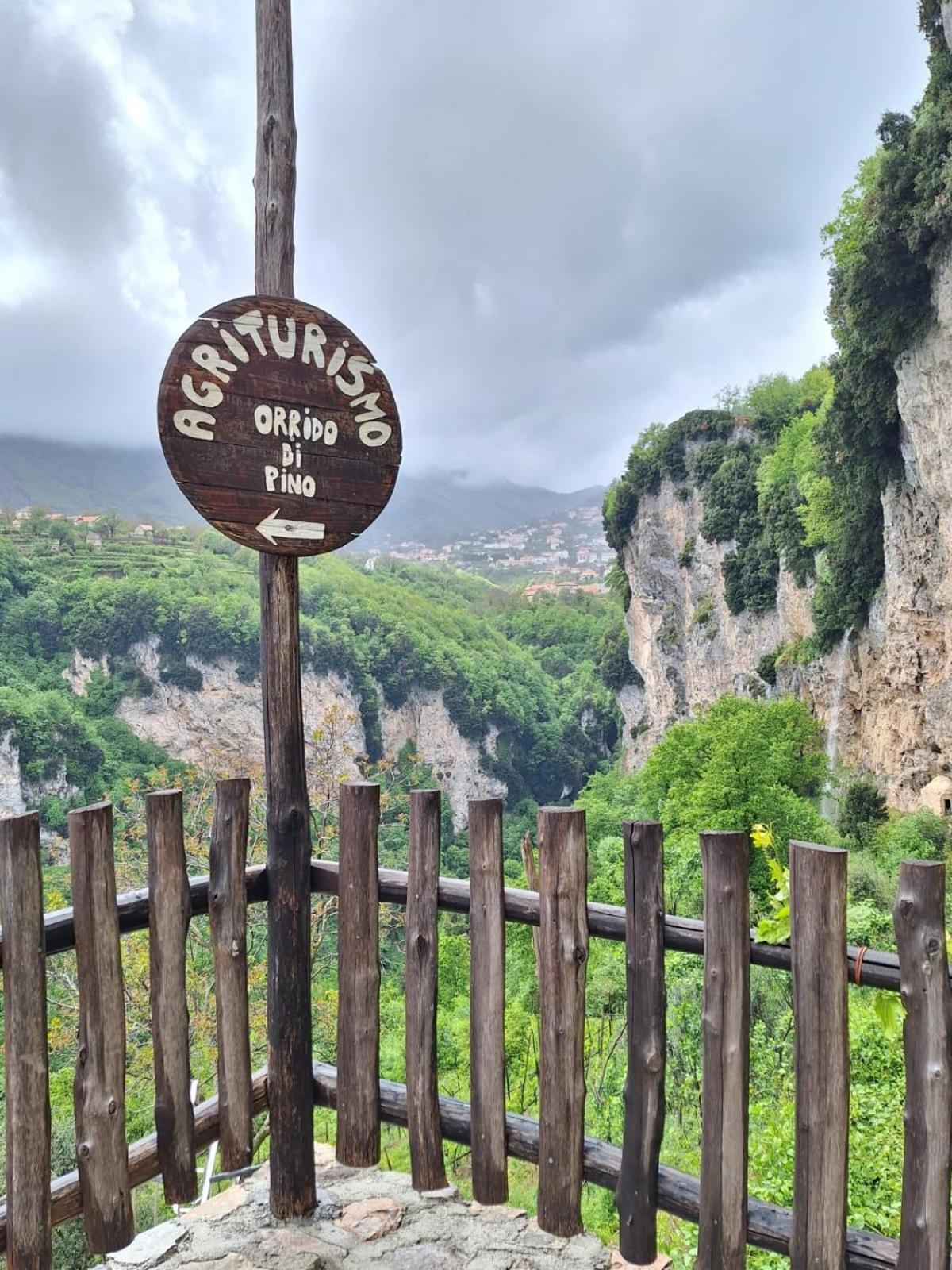 אג'רולה Agriturismo Orrido Di Pino מראה חיצוני תמונה