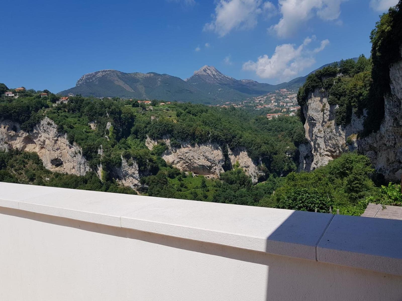 אג'רולה Agriturismo Orrido Di Pino חדר תמונה